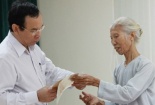 Bộ trưởng tiếp dân khiếu nại cả buổi trưa